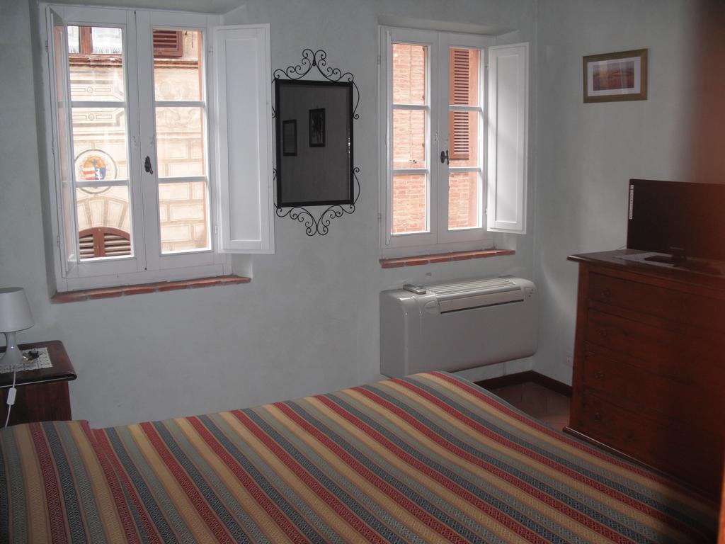 Casa Vacanze Il Campo Siena Bagian luar foto