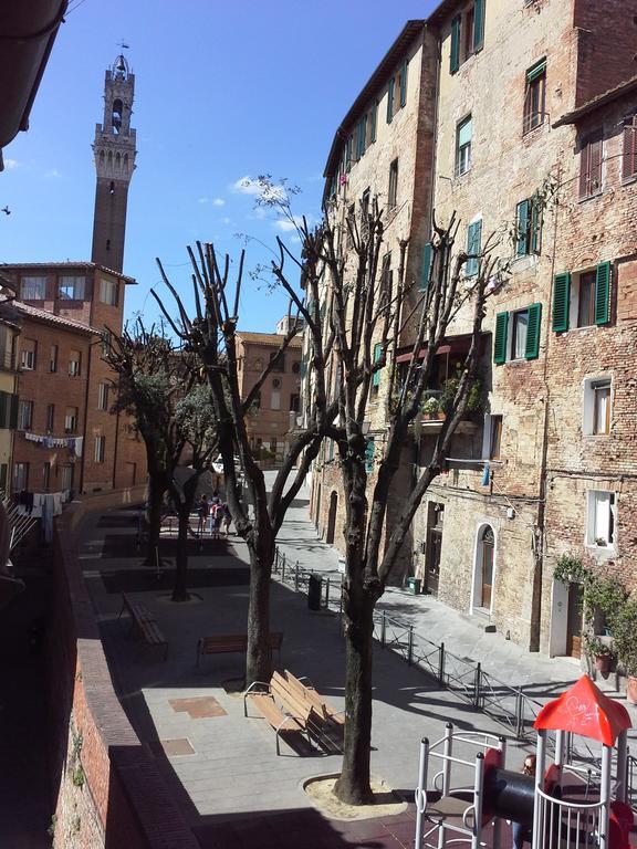 Casa Vacanze Il Campo Siena Bagian luar foto